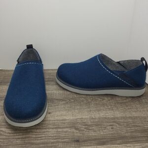 Samuel Hubbard Men's Size 9.5 Spring Back Royal Blue Felted Fleece PET Shoes